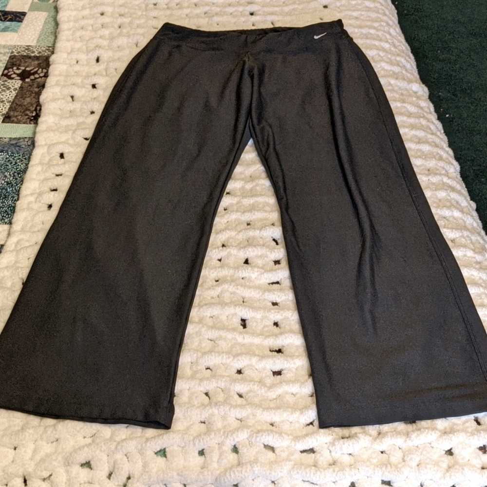 Nike yoga pants